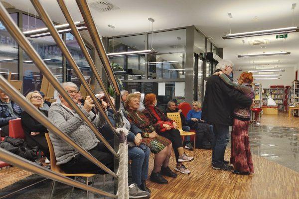 Rokerski vstop v pomlad in praznovanje svetovnega dne poezije