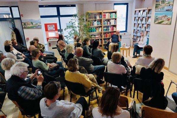 Odlični odzivi na literarni večer z Miho Mazzinijem