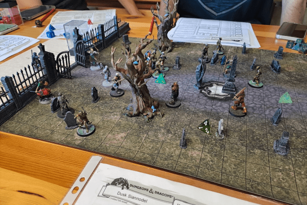 Interaktivna predstavitev družabne igre Dungeons & Dragons