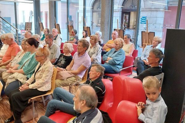 Društva kot okna v miselni svet tržaških meščanov